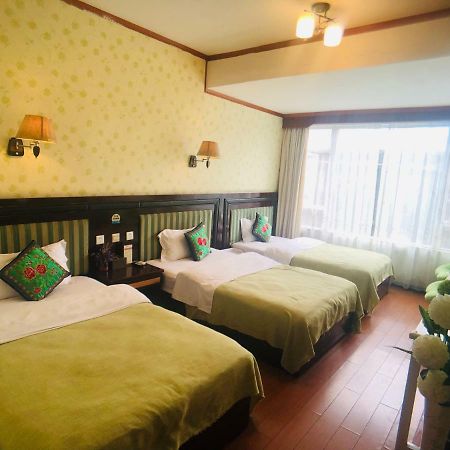 Shuxiang Hotel Mount Emei Эмэйшань Экстерьер фото