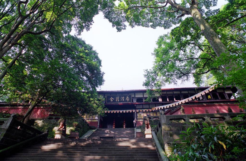 Shuxiang Hotel Mount Emei Эмэйшань Экстерьер фото