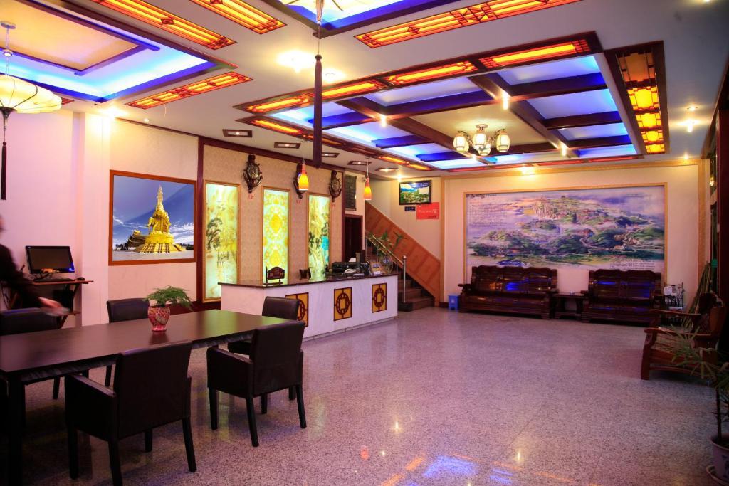 Shuxiang Hotel Mount Emei Эмэйшань Экстерьер фото